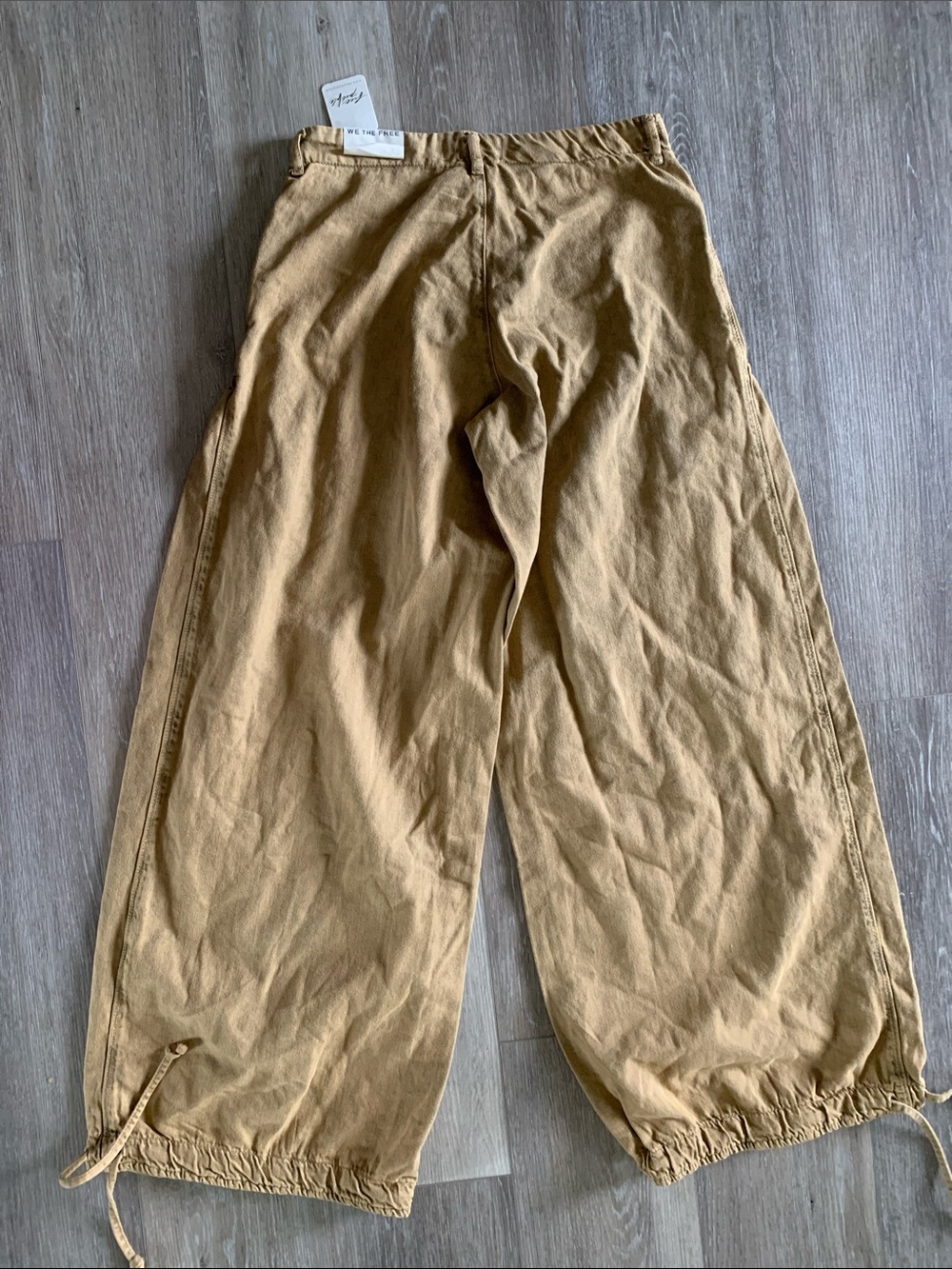 Free People Lotus Balloon Jeans NWT Mustard - Picture 6 of 10